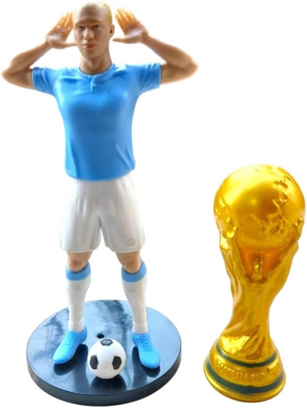 مجسم لاعب كرة قدم شهير مع كأس العالم - ديكور مكتبي وتحفة فنية لمحبي الرياضة